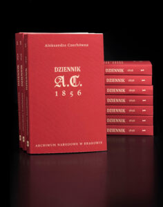 Projekt graficzny publikacji opracowała Pani profesor Barbara Widłak, Dziekan Wydziału Form Przemysłowych, Akademii Sztuk Pięknych w Krakowie (fot. Wojciech Staszkiewicz)