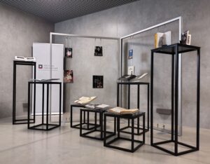 „Uskrzydlona Bibioteka” – publikacje ze zbiorów Hieronima Sieńskiego.Fot. Barbara Zbroja